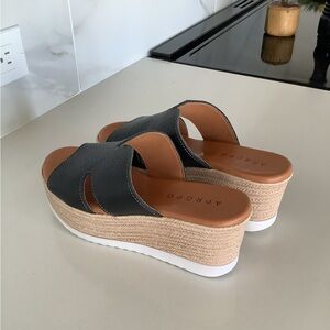 APROPO genuine leather sandals